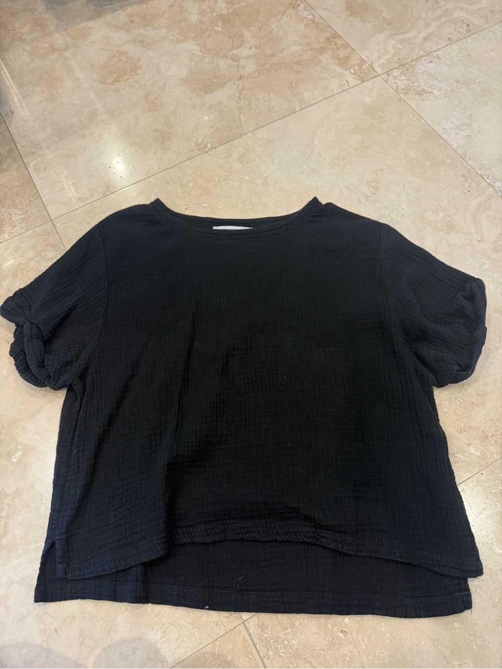 Olivaceous Black Short Sleeve Gauze Top